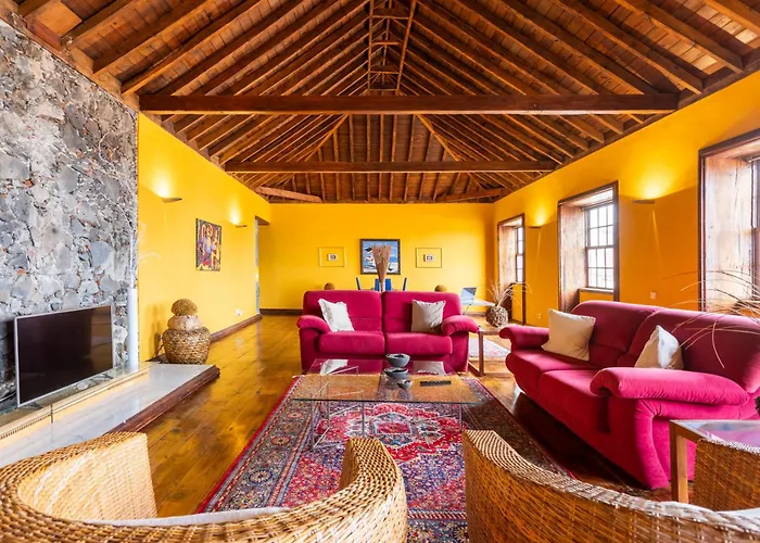 Live Attic National Heritage * La Orotava