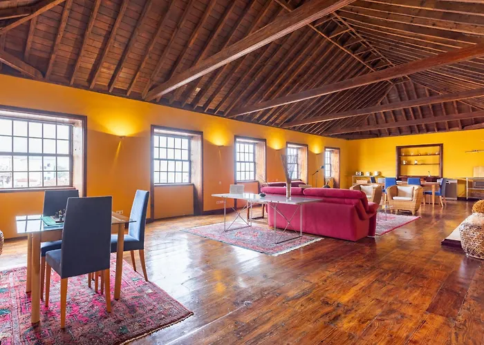 Live Attic National Heritage Apartament